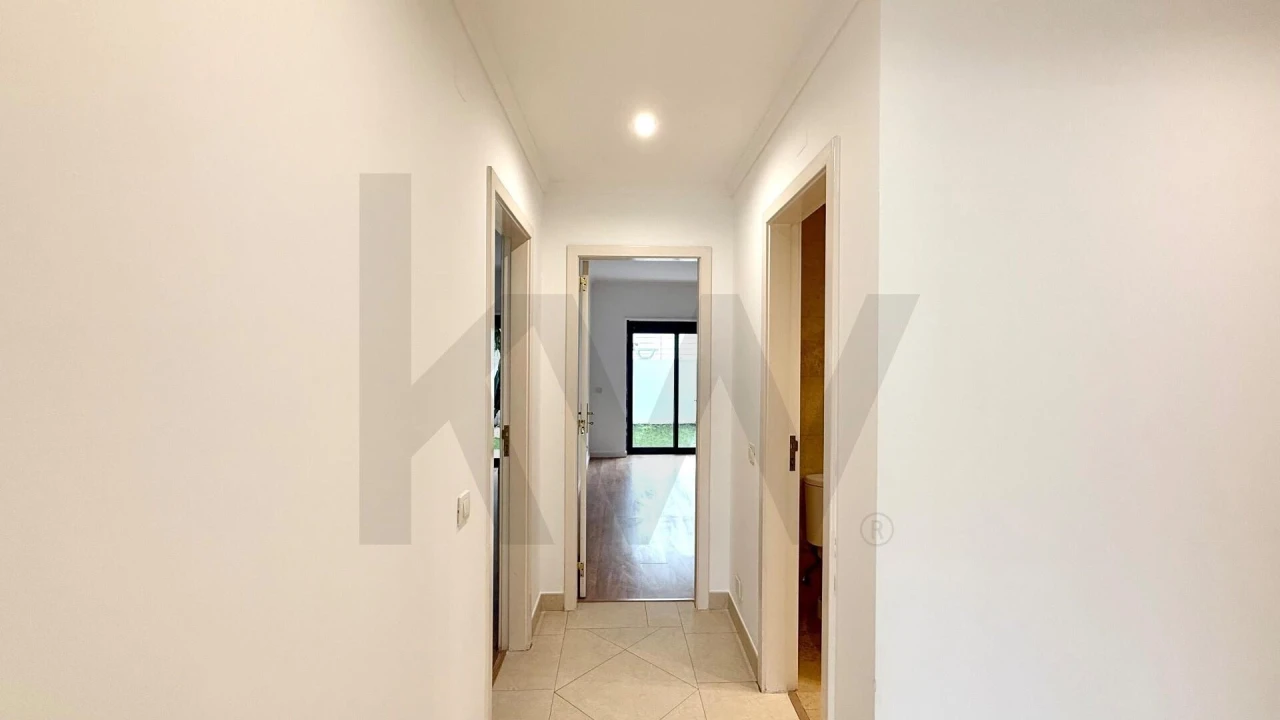 Apartamento T2 para Arrendamento em Alcabideche Foto 9