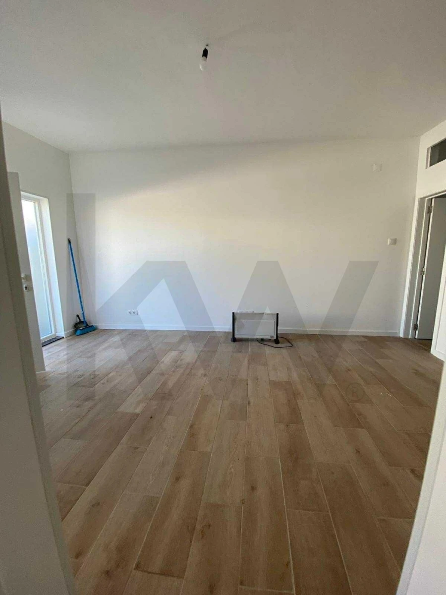 Moradia T4 para Venda em Quinta do Anjo Foto 6