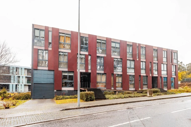 Apartamento T1 para Venda em Cidade da Maia Foto 2