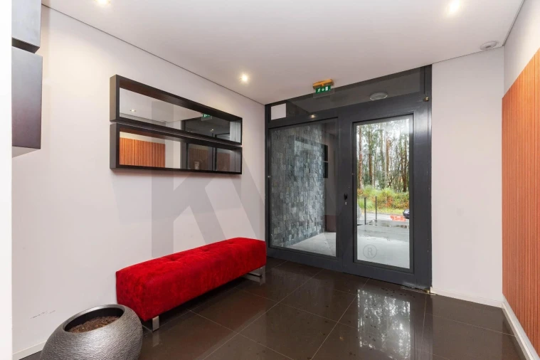 Apartamento T1 para Venda em Cidade da Maia Foto 3