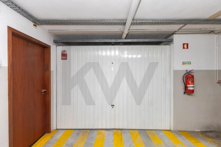 Apartamento T1 para Venda em Cidade da Maia Foto 30