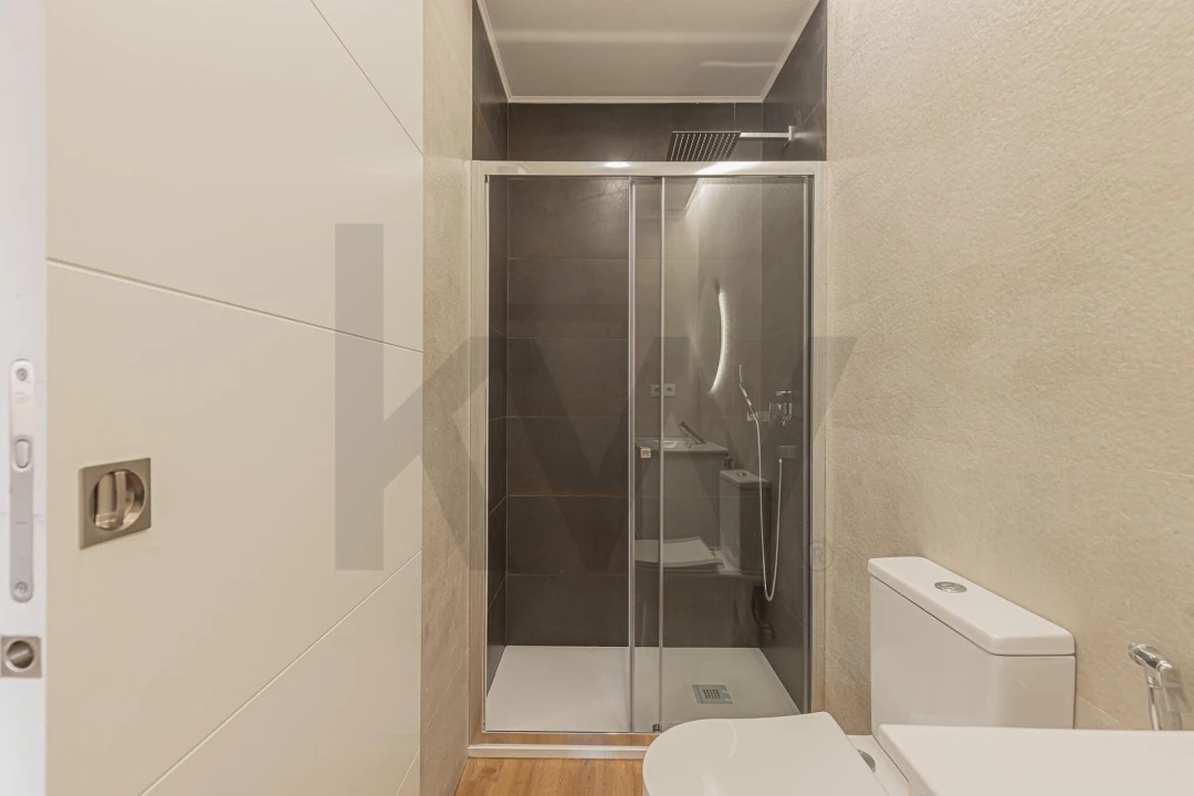 Apartamento T1 para Venda em Campo de Ourique Foto 14