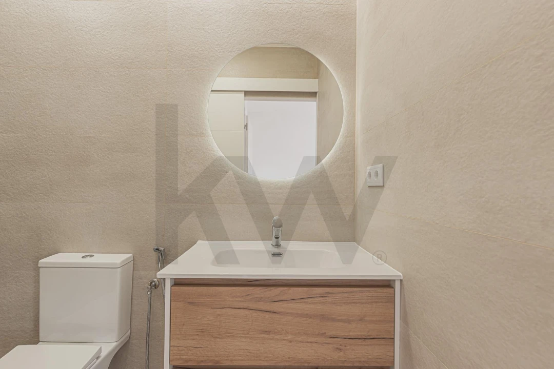 Apartamento T1 para Venda em Campo de Ourique Foto 12