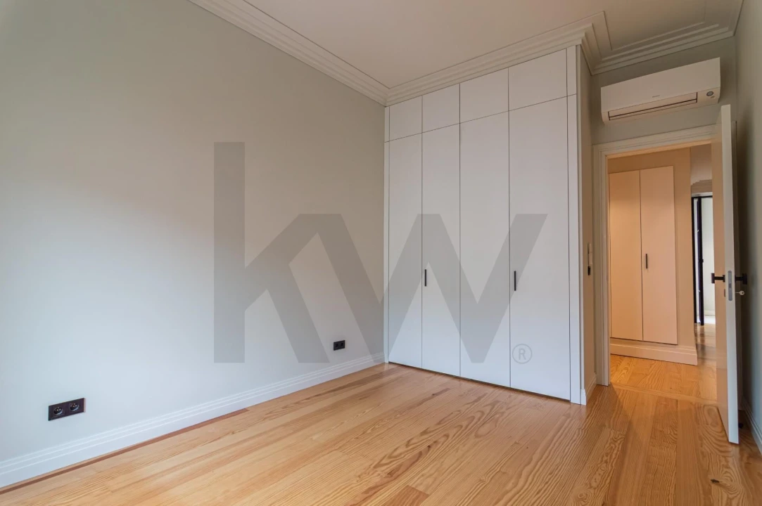 Apartamento T3 para Arrendamento em Avenidas Novas Foto 14