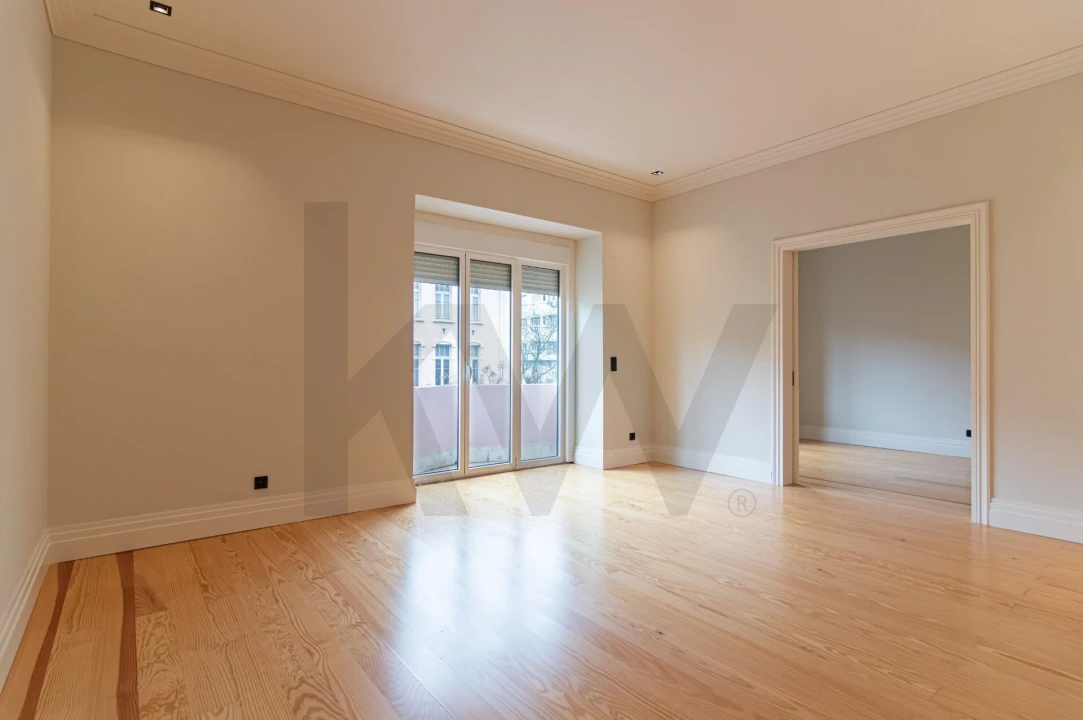 Apartamento T3 para Arrendamento em Avenidas Novas Foto 10