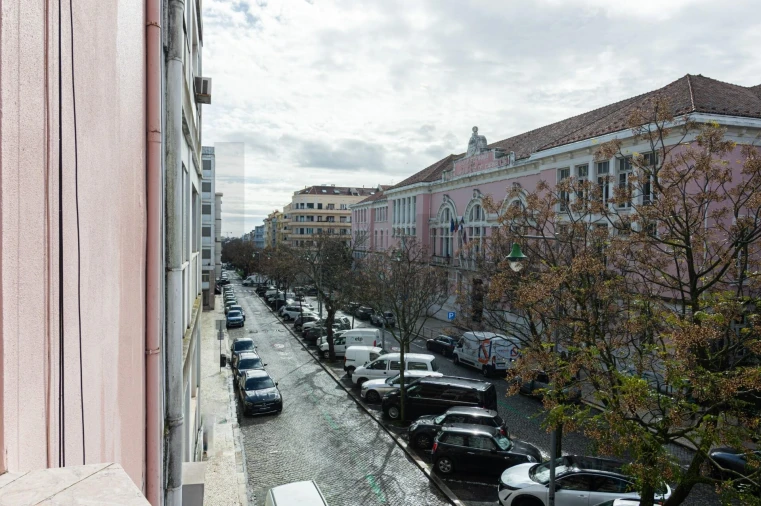 Apartamento T3 para Arrendamento em Avenidas Novas Foto 31