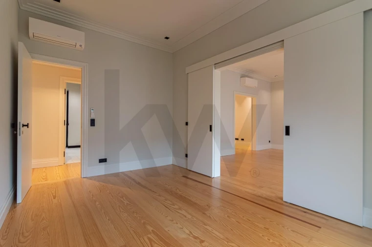 Apartamento T3 para Arrendamento em Avenidas Novas Foto 7