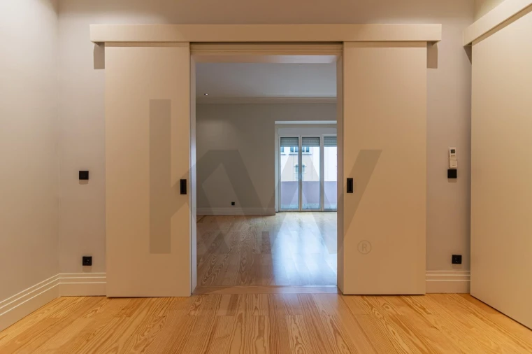 Apartamento T3 para Arrendamento em Avenidas Novas Foto 12