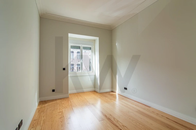 Apartamento T3 para Arrendamento em Avenidas Novas Foto 3