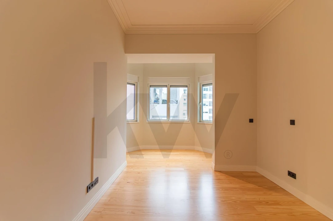 Apartamento T3 para Arrendamento em Avenidas Novas Foto 26