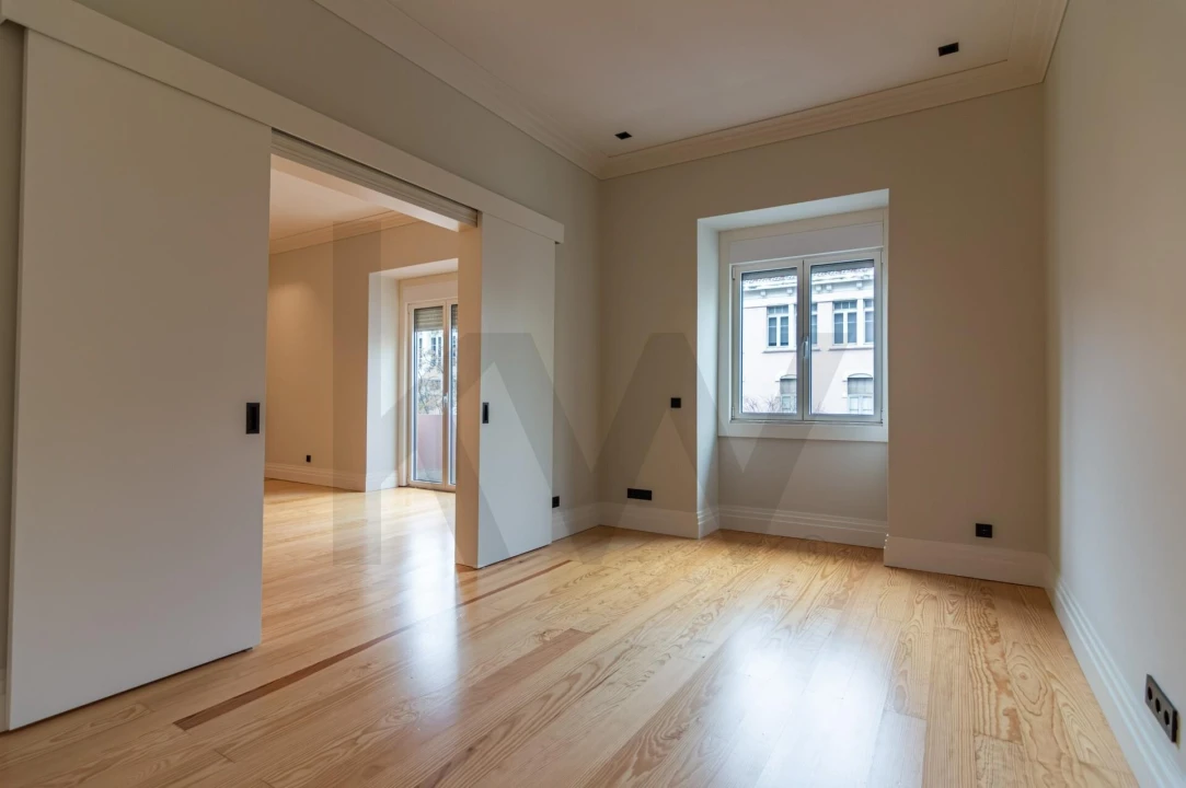 Apartamento T3 para Arrendamento em Avenidas Novas Foto 5