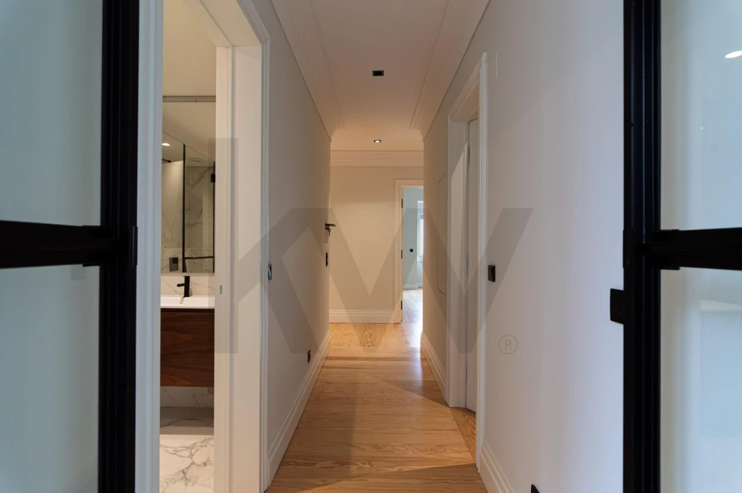 Apartamento T3 para Arrendamento em Avenidas Novas Foto 24