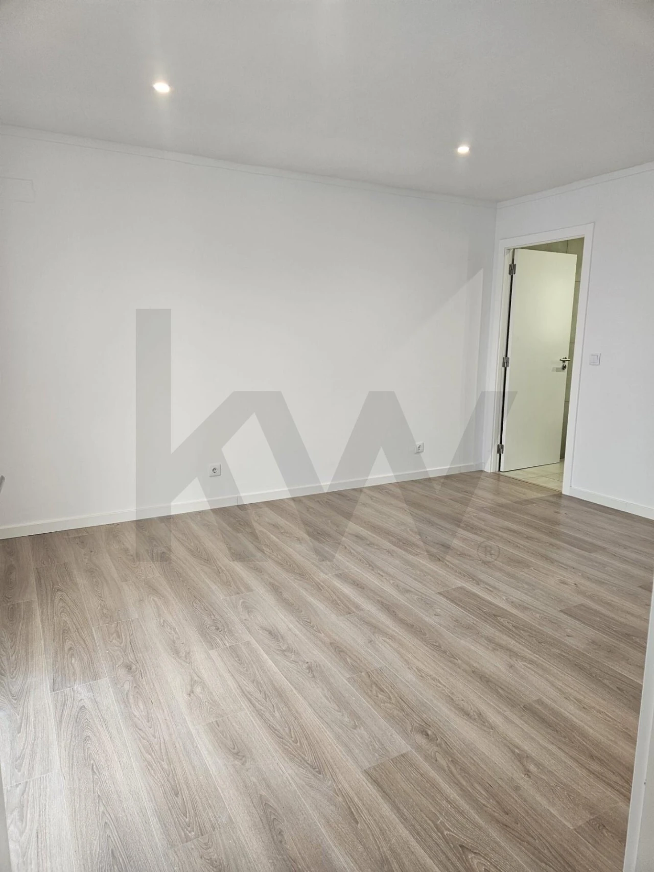 Moradia T3 para Arrendamento em São Domingos de Rana Foto 9