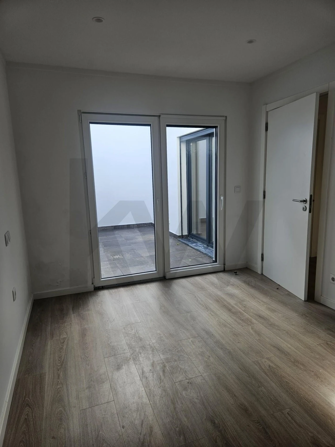 Moradia T3 para Arrendamento em São Domingos de Rana Foto 6