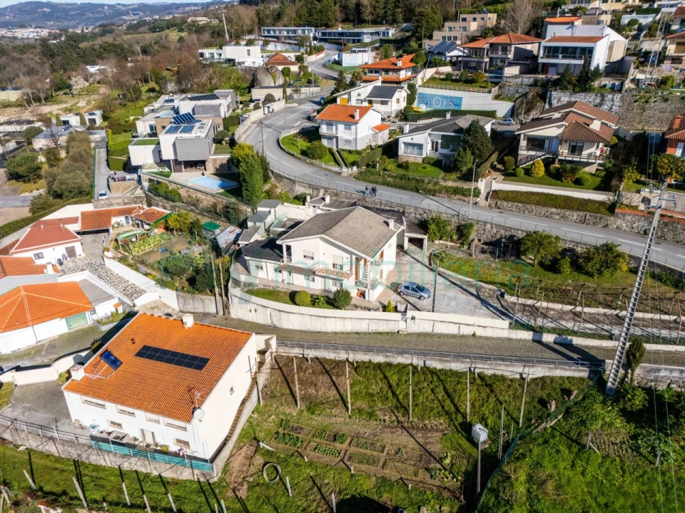 Moradia T4 para Venda em Costa Foto 32