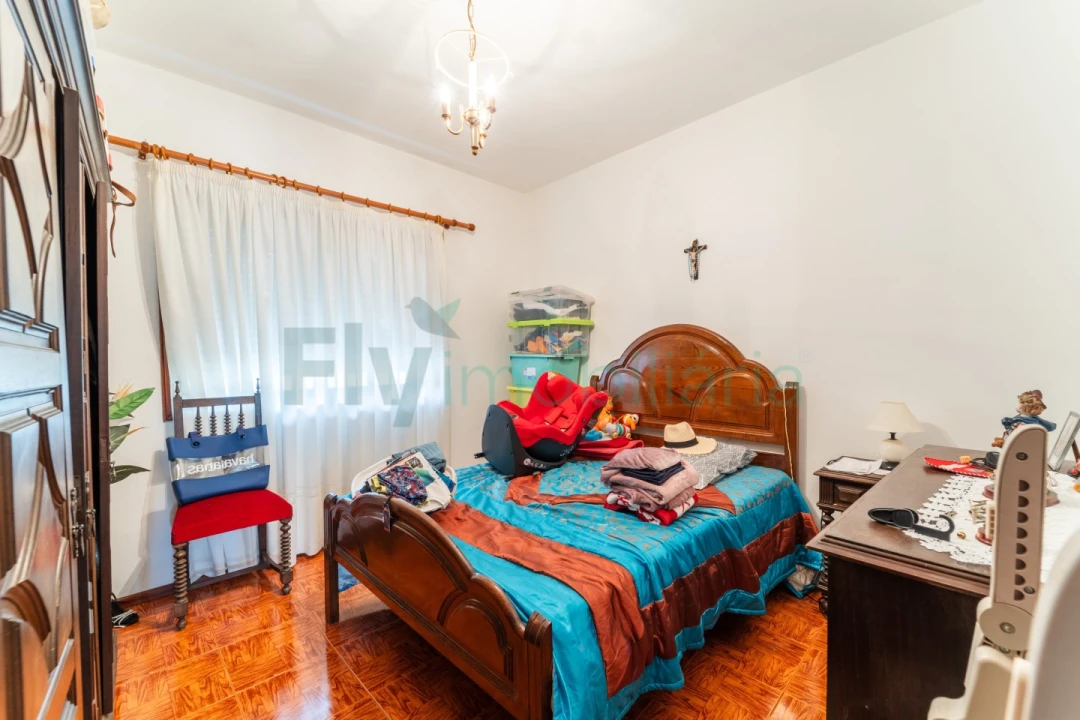 Moradia T4 para Venda em Costa Foto 18