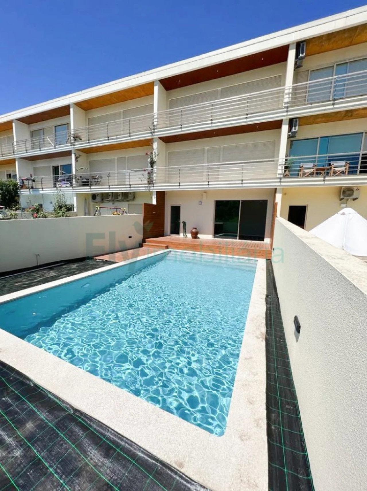 Moradia T4 para Venda em Fermentões Foto 20