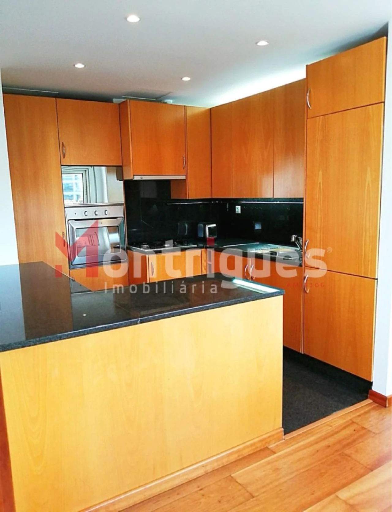 Apartamento T1 para Arrendamento em Parque das Nações Foto 7