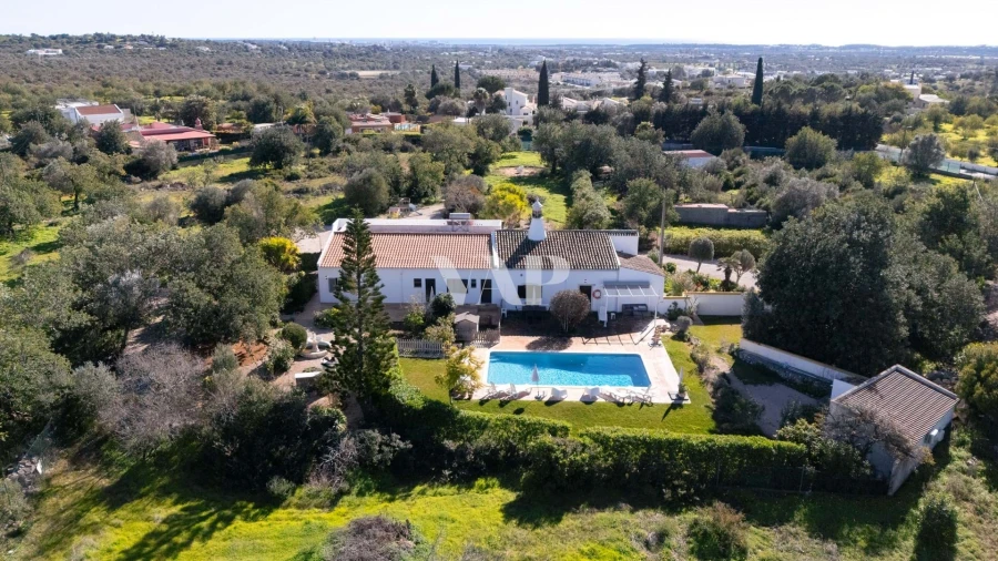 Moradia T6 para Venda em Boliqueime Foto 54