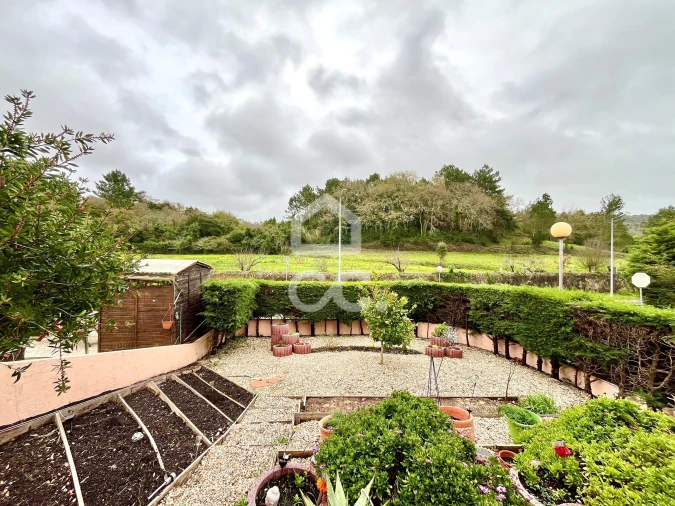 Moradia T3 para Venda em Santa Maria, São Pedro e Sobral da Lagoa Foto 27