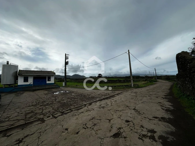 Terreno para Venda em Pico da Pedra Foto 15
