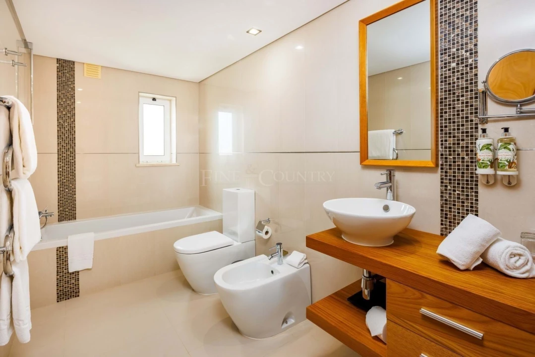 Moradia T2 para Venda em Lagoa e Carvoeiro Foto 13