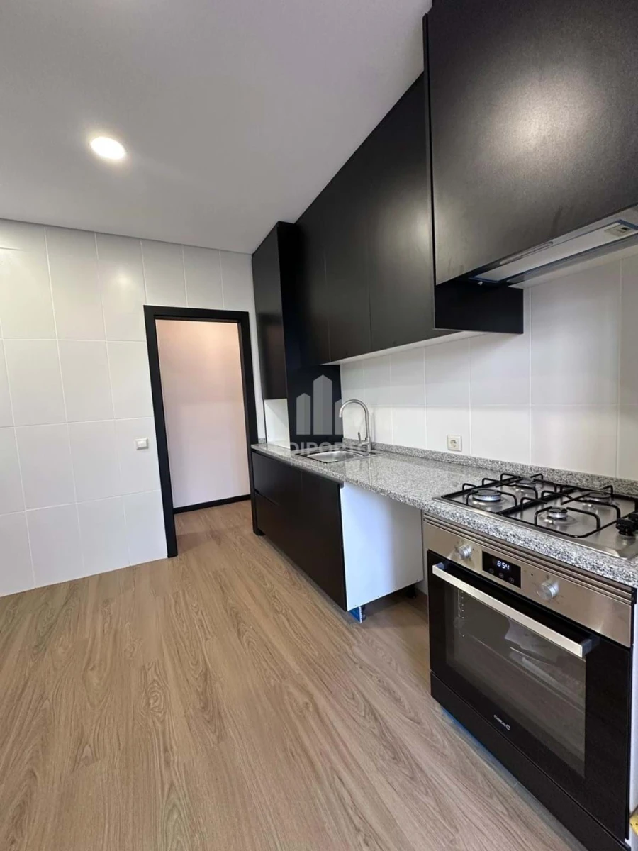 Apartamento T3 para Venda em Rio Tinto Foto 4