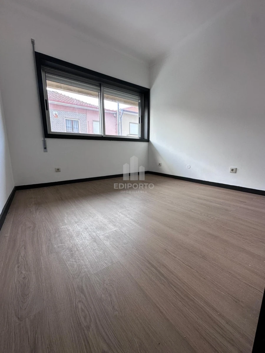 Apartamento T3 para Venda em Rio Tinto Foto 17