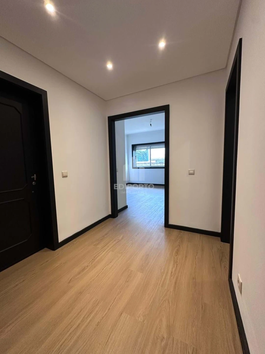 Apartamento T3 para Venda em Rio Tinto Foto 10