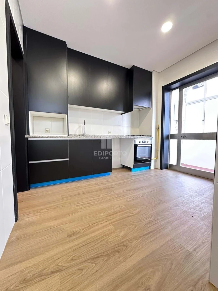 Apartamento T3 para Venda em Rio Tinto Foto 12