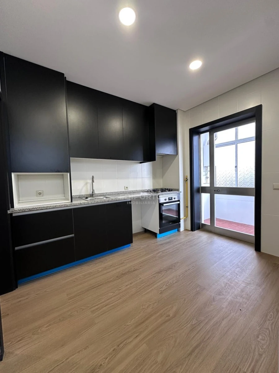 Apartamento T3 para Venda em Rio Tinto Foto 6