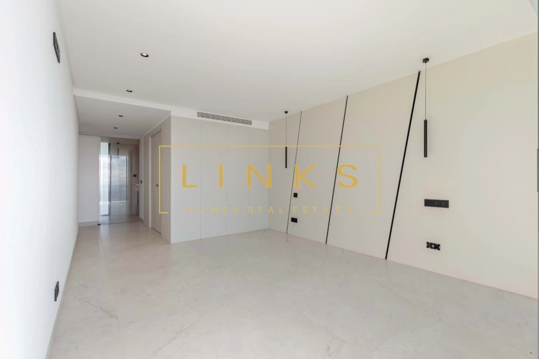 Moradia T4 para Venda em Funchal (Santa Maria Maior) Foto 38