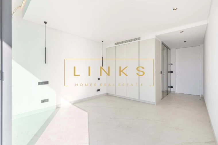 Moradia T4 para Venda em Funchal (Santa Maria Maior) Foto 28