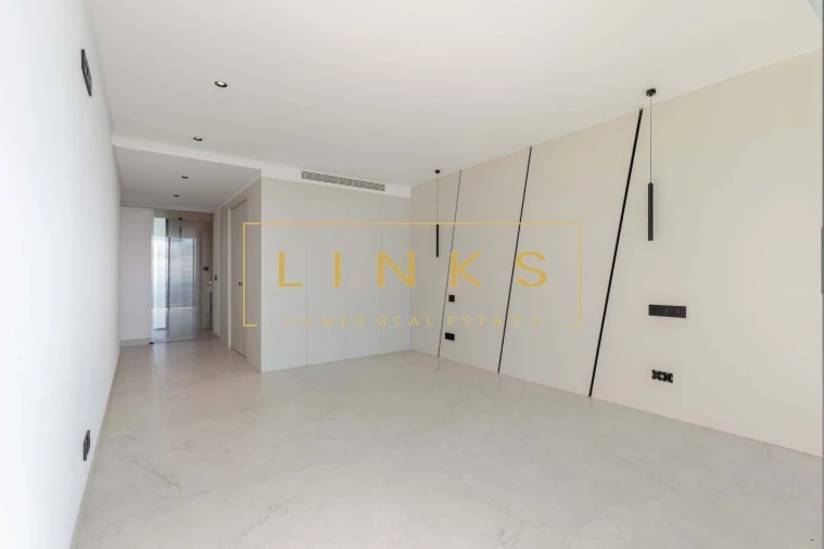 Moradia T4 para Venda em Funchal (Santa Maria Maior) Foto 38