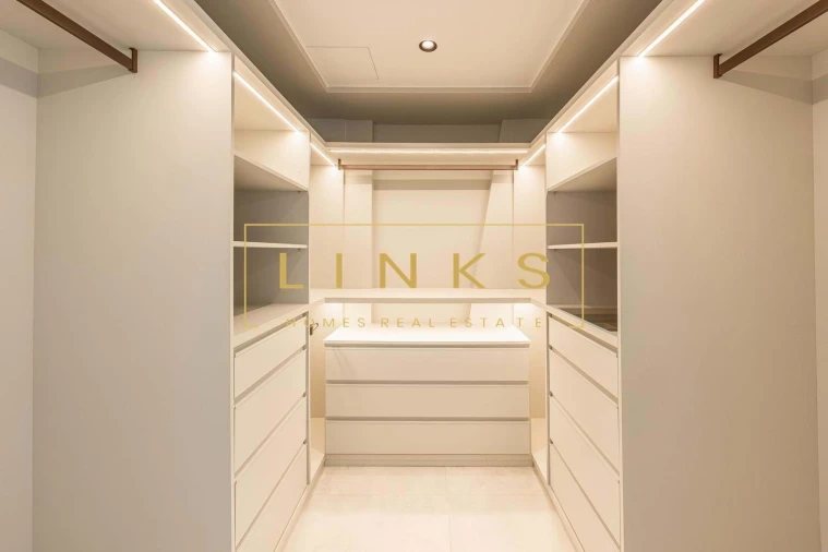 Moradia T4 para Venda em Funchal (Santa Maria Maior) Foto 37