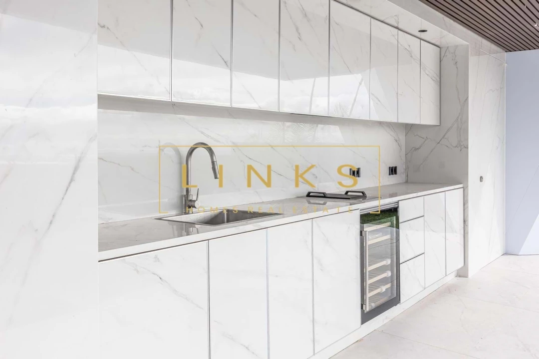 Moradia T4 para Venda em Funchal (Santa Maria Maior) Foto 50