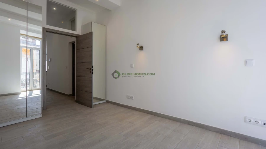 Apartamento T2 para Venda em Loule (São Sebastião) Foto 3
