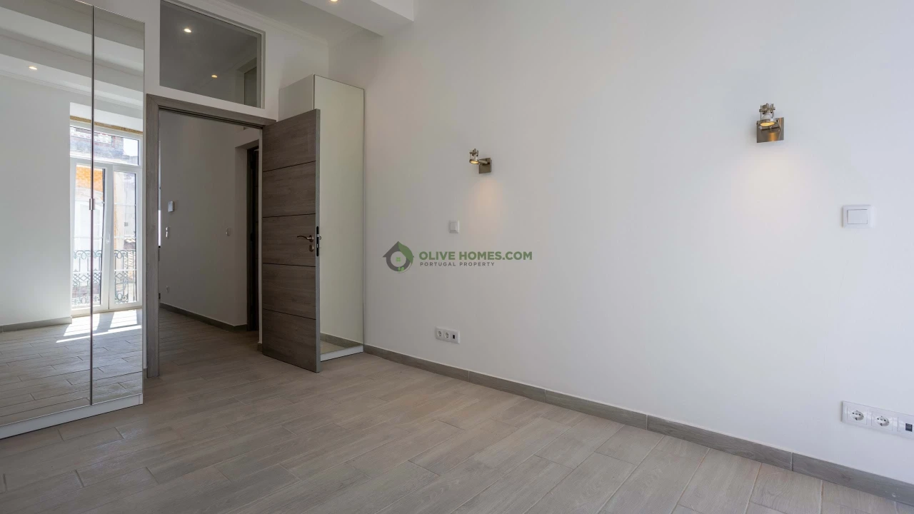 Apartamento T2 para Venda em Loule (São Sebastião) Foto 3