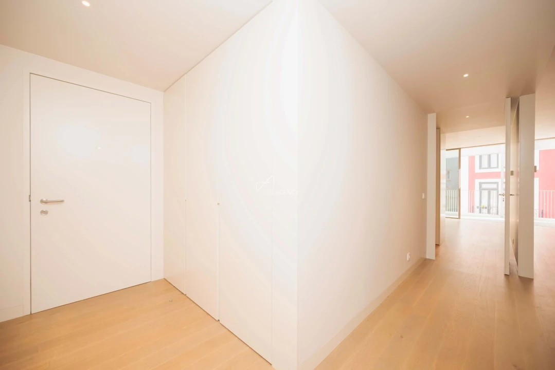 Apartamento T1 para Venda em Santo António Foto 3