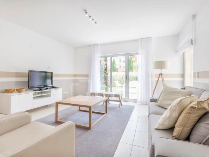 Moradia T3 para Venda em Quarteira Foto 3