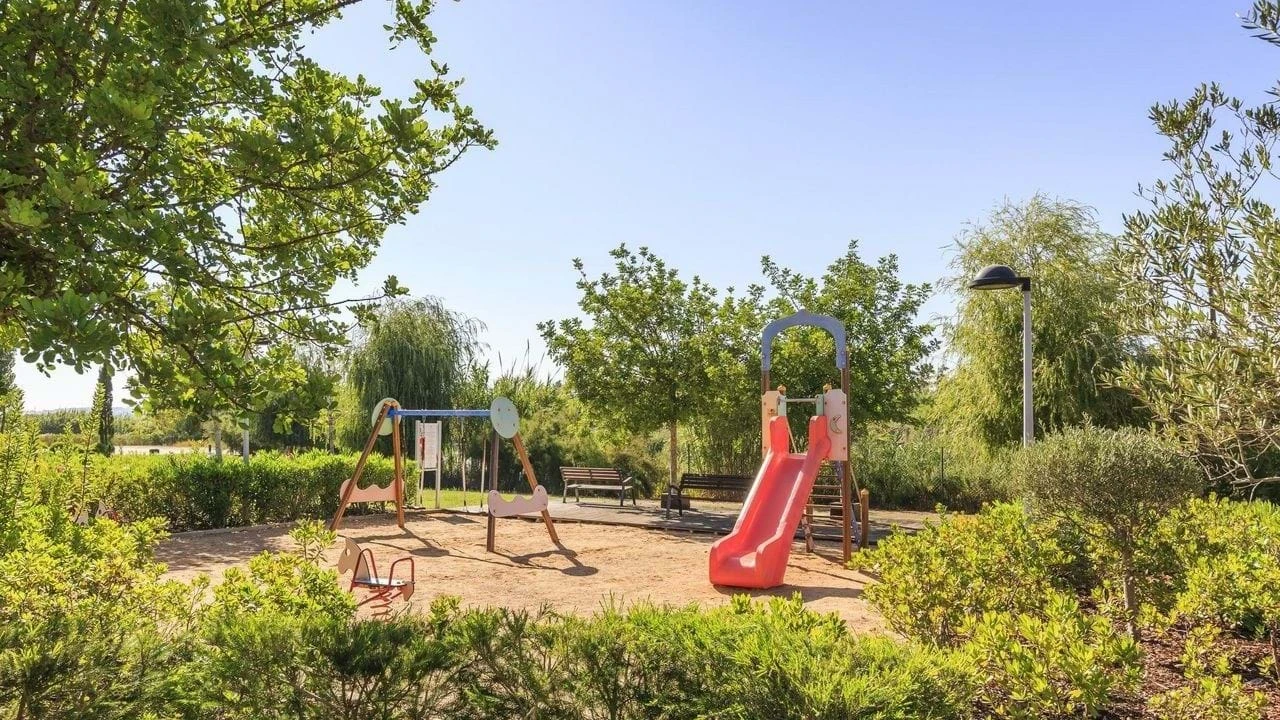 Moradia T3 para Venda em Quarteira Foto 9