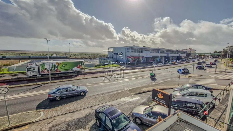 Apartamento T2 para Venda em Póvoa de Santa Iria e Forte da Casa Foto 18