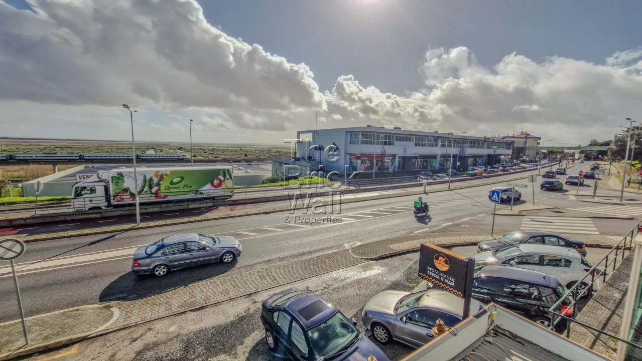 Apartamento T2 para Venda em Póvoa de Santa Iria e Forte da Casa Foto 18