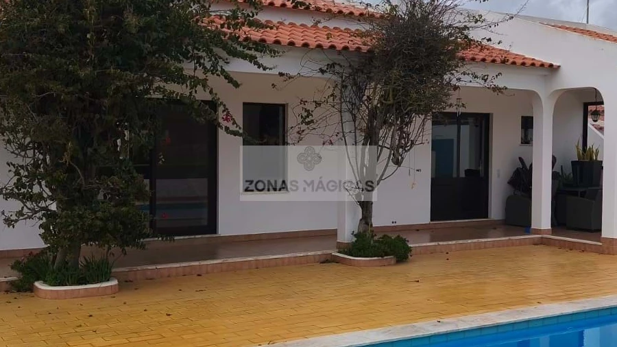 Quinta T6 para Venda em Luz