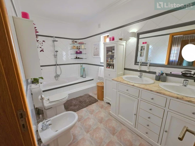 Moradia T4 para Venda em Beja (Salvador e Santa Maria da Feira) Foto 52