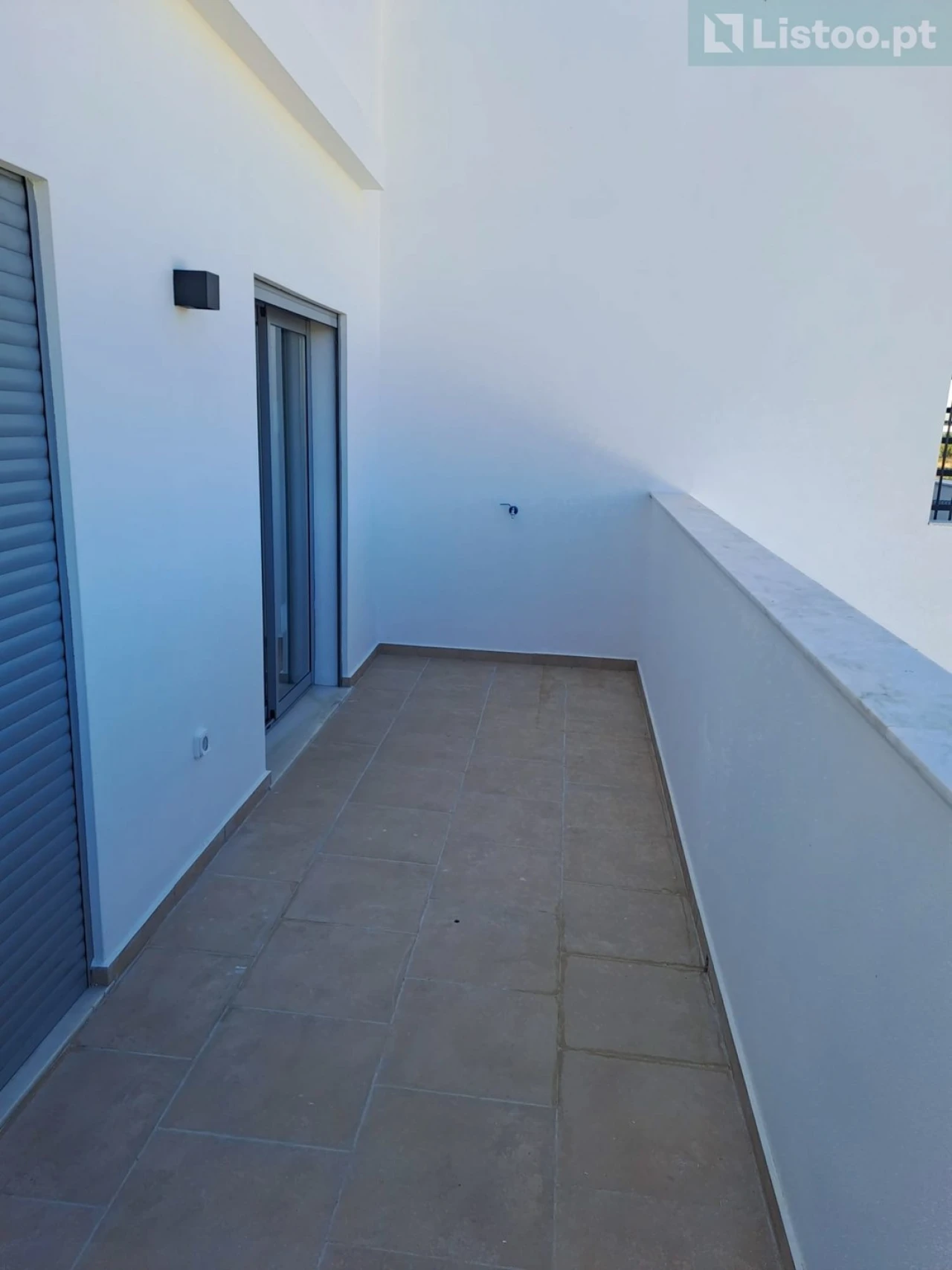 Moradia T3 para Venda em Quelfes Foto 16