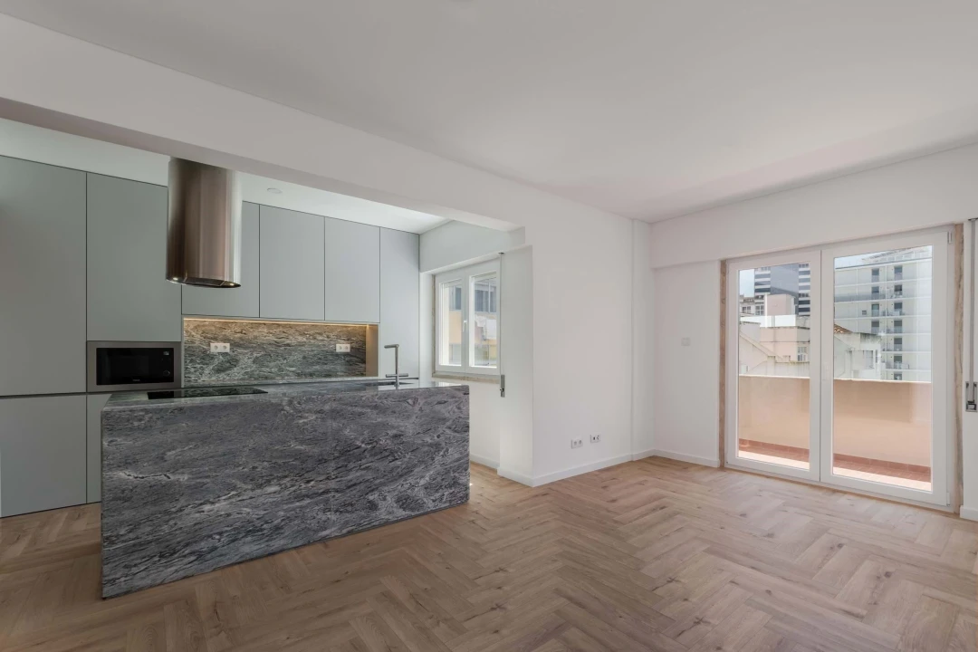 Apartamento T2 para Venda em Avenidas Novas Foto 3