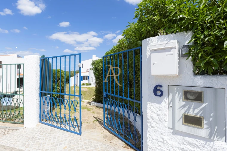 Moradia T3 para Venda em Albufeira e Olhos de Água Foto 2