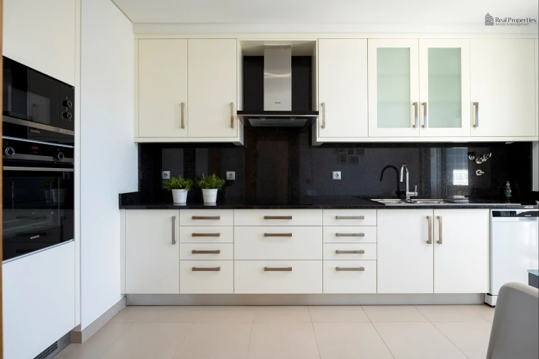 Apartamento T3 para Venda em Quarteira Foto 20