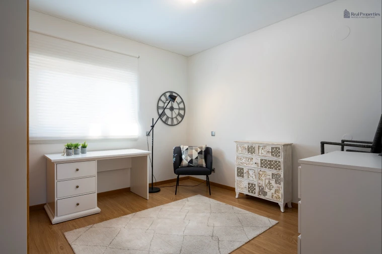 Apartamento T3 para Venda em Quarteira Foto 14